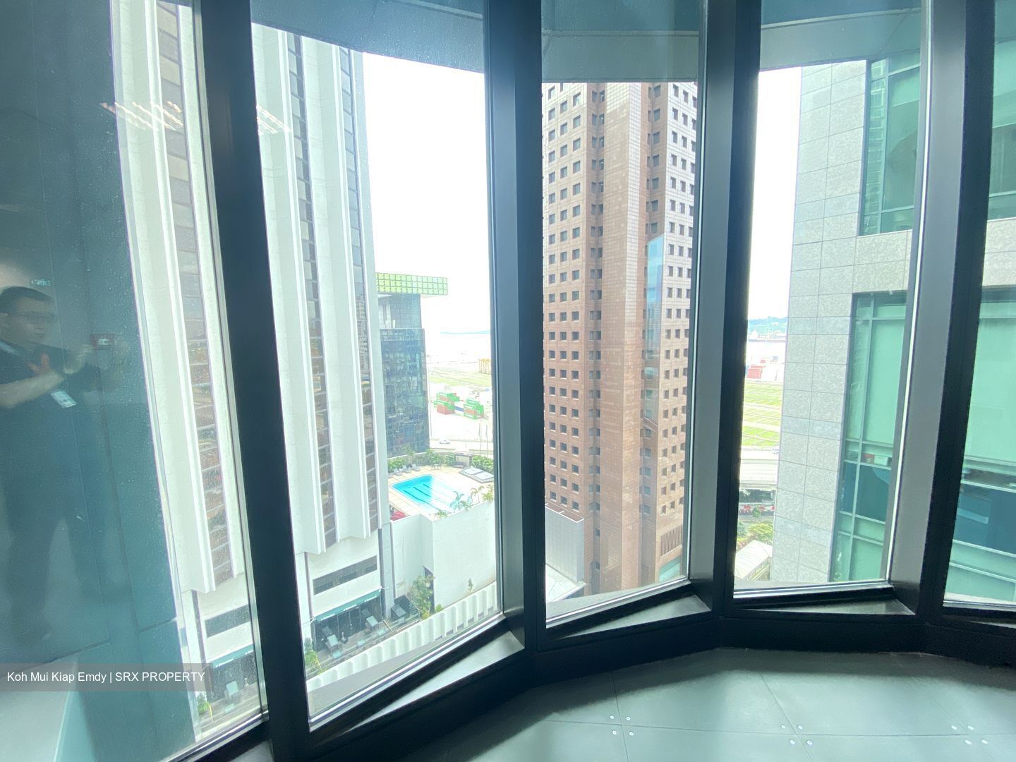 Hub Synergy Point (D2), Office #423517421